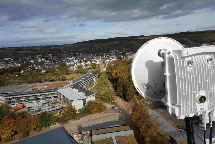 Internetanbindung von 11 Schulen im Kreis Ahrweiler