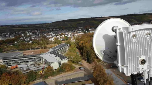 Richtfunktower mit Aussichtsplatform